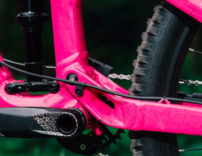 Forged Rocker and Chainstay Yoke